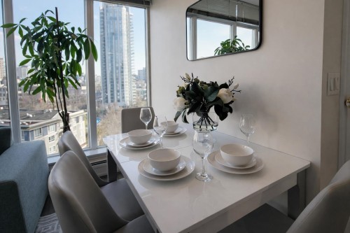 901-175 2Nd Street W, North Vancouver, BC 