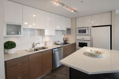 901-175 2Nd Street W, North Vancouver, BC 