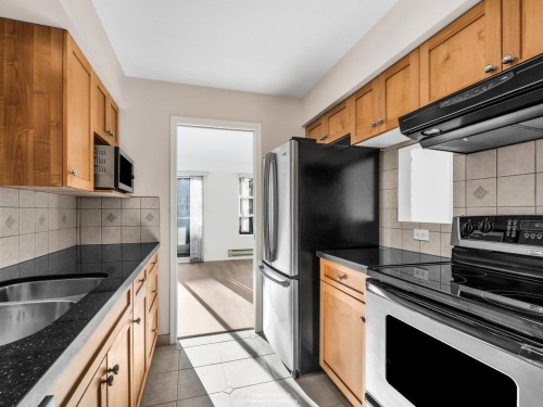 202-966 14Th Avenue W, Vancouver, BC 