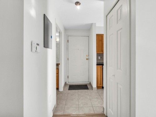 202-966 14Th Avenue W, Vancouver, BC 