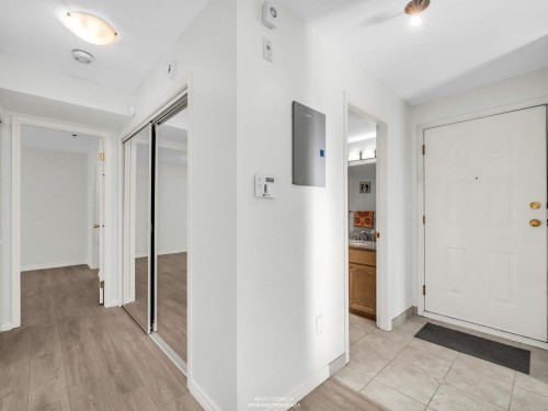 202-966 14Th Avenue W, Vancouver, BC 