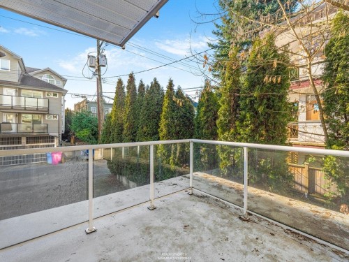 202-966 14Th Avenue W, Vancouver, BC 