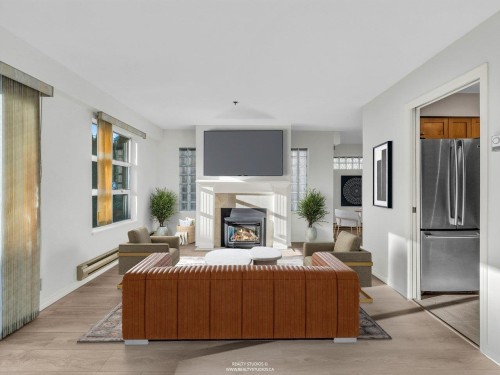 202-966 14Th Avenue W, Vancouver, BC 