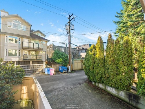 202-966 14Th Avenue W, Vancouver, BC 