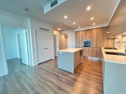 1006-3809 Evergreen Place Place  Burnaby, BC V3J 0M1