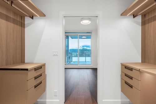 3002-1500 Fern Street, North Vancouver, BC 