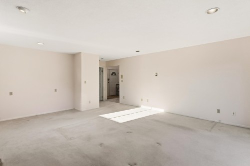 1506 Giles Place, Burnaby, BC 