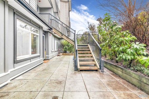 11-7428 14Th Avenue, Burnaby, BC 