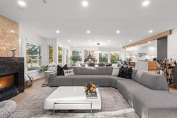 11-2425 Edgemont Boulevard  North Vancouver, BC V7P 2L2