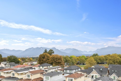 2239 Kingsway, Vancouver, BC 