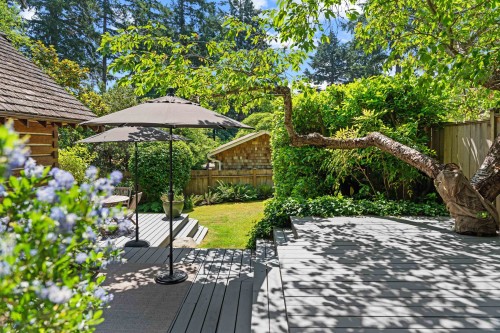 5851 Eagle Island, West Vancouver, BC 