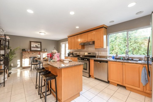 2210 Dawes Hill Road, Coquitlam, BC 