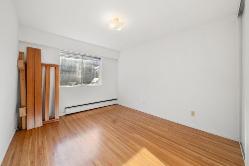 3-135 21St Street W, North Vancouver, BC 