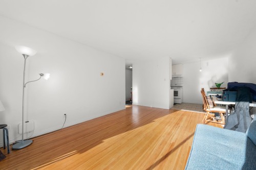 3-135 21St Street W, North Vancouver, BC 