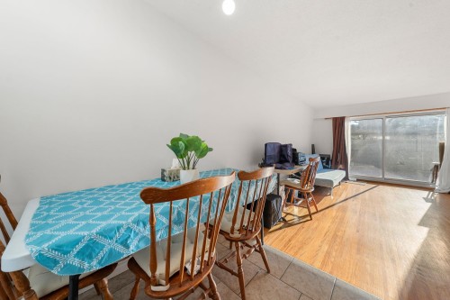 3-135 21St Street W, North Vancouver, BC 