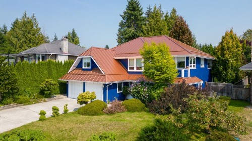 4868 Bluegrouse Drive, Sechelt, BC 