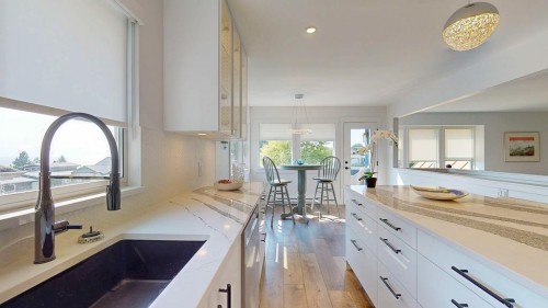 4868 Bluegrouse Drive, Sechelt, BC 