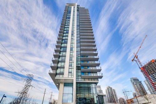 606-2425 Alpha Avenue  Burnaby, BC V5C 0N6