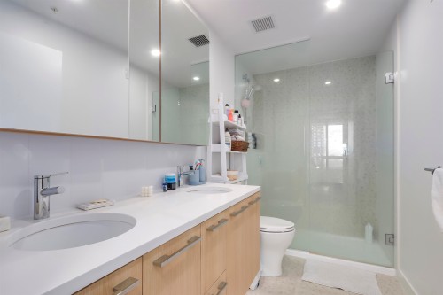 606-2425 Alpha Avenue, Burnaby, BC 