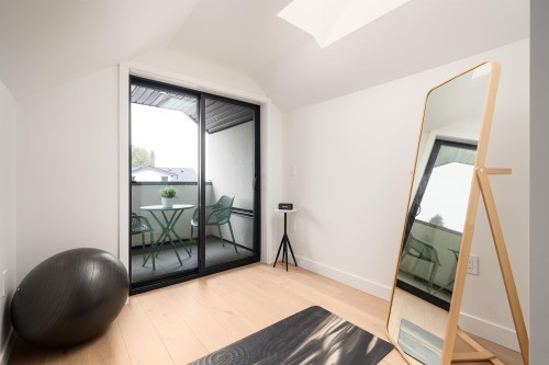 836 64Th Avenue W, Vancouver, BC 