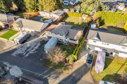 21479 Stonehouse Avenue  Maple Ridge, BC V2X 3Z5