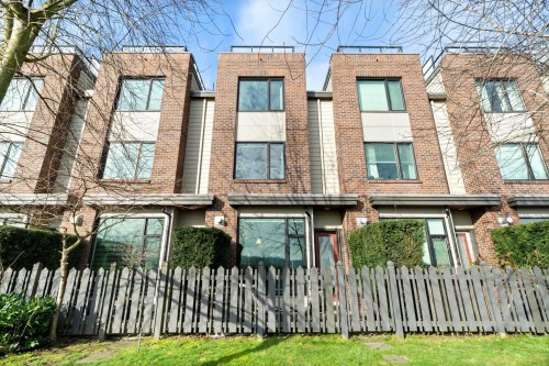 28-230 Salter Street, New Westminster, BC 