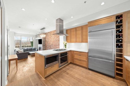 28-230 Salter Street, New Westminster, BC 