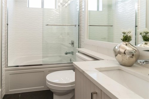 9075 Steveston Highway, Richmond, BC 