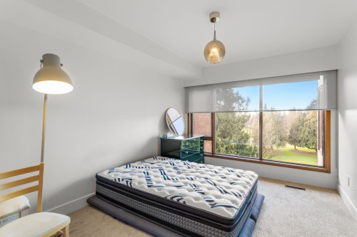 7353 Yew Street, Vancouver, BC 