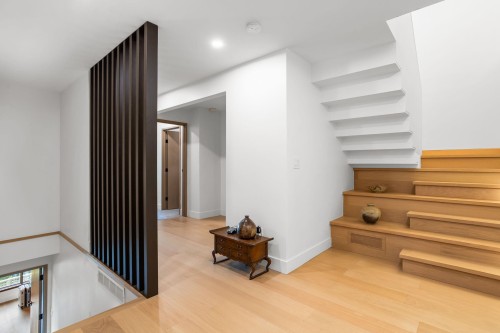 7353 Yew Street, Vancouver, BC 