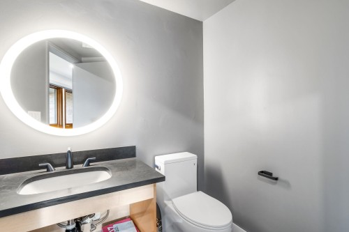 7353 Yew Street, Vancouver, BC 