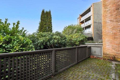 7353 Yew Street, Vancouver, BC 