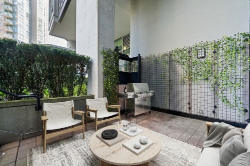 471 Beach Crescent, Vancouver, BC 