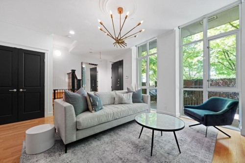 471 Beach Crescent, Vancouver, BC 