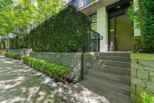 471 Beach Crescent, Vancouver, BC 