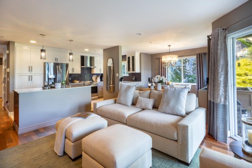 W101-5780 Trail Avenue  Sechelt, BC V7Z 0K5