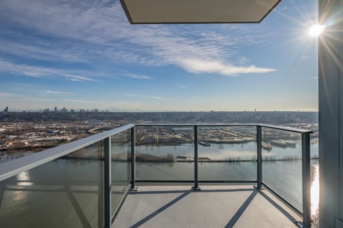 3907-680 Quayside Drive, New Westminster, BC 