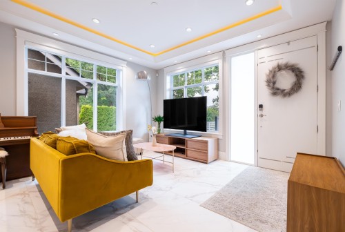 2388 2Nd Avenue E, Vancouver, BC 