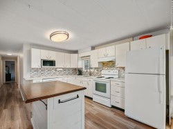 82-19658 Pinyon Lane Avenue  Pitt Meadows, BC V3Y 1Z3