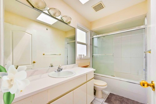 946 King Edward Avenue E, Vancouver, BC 