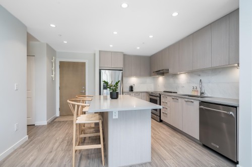 508-6438 Byrnepark Drive, Burnaby, BC 