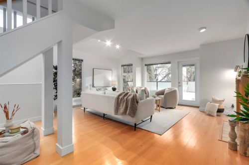 2564 6Th Avenue W, Vancouver, BC 