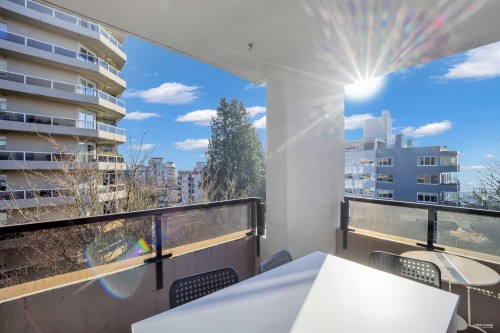 502-1737 Duchess Avenue, West Vancouver, BC 