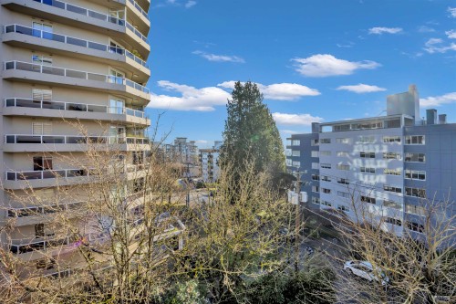 502-1737 Duchess Avenue, West Vancouver, BC 