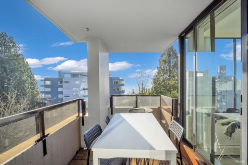502-1737 Duchess Avenue, West Vancouver, BC 