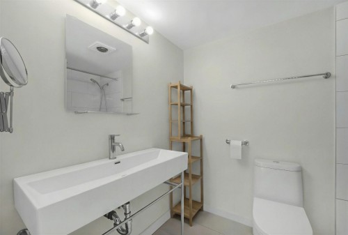 502-1737 Duchess Avenue, West Vancouver, BC 