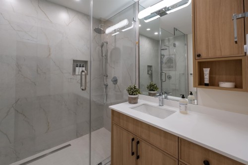 3350 Cobblestone Avenue, Vancouver, BC 