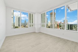 1602-6463 Silver Avenue  Burnaby, BC V5H 0K4