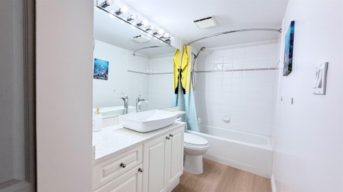 236-5880 Dover Crescent, Richmond, BC 