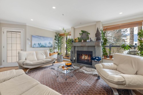 18-4637 Blackcomb Way, Whistler, BC 